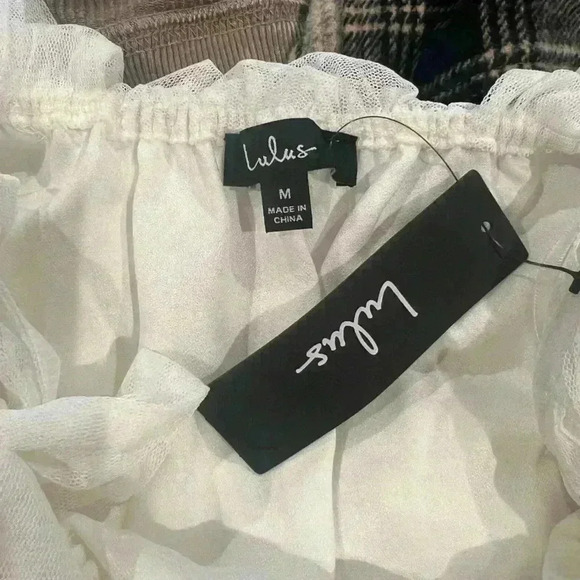 NWT Lulus Made a Wish White Swiss Dot Tiered Tie-Strap Midi Dress Size M - Picture 14 of 15